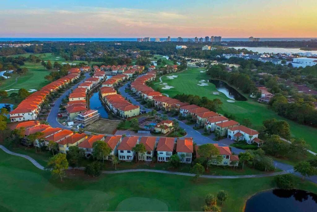 4 Bedroom House On The Golf Course With 2 Golf Carts! Дестін Екстер'єр фото